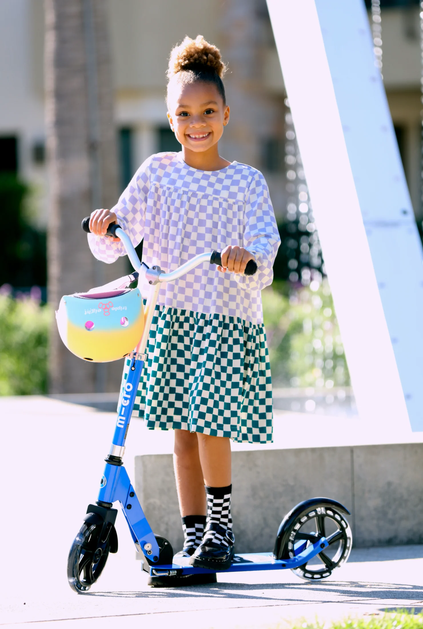 Micro Cruiser LED Scooter - Image 6