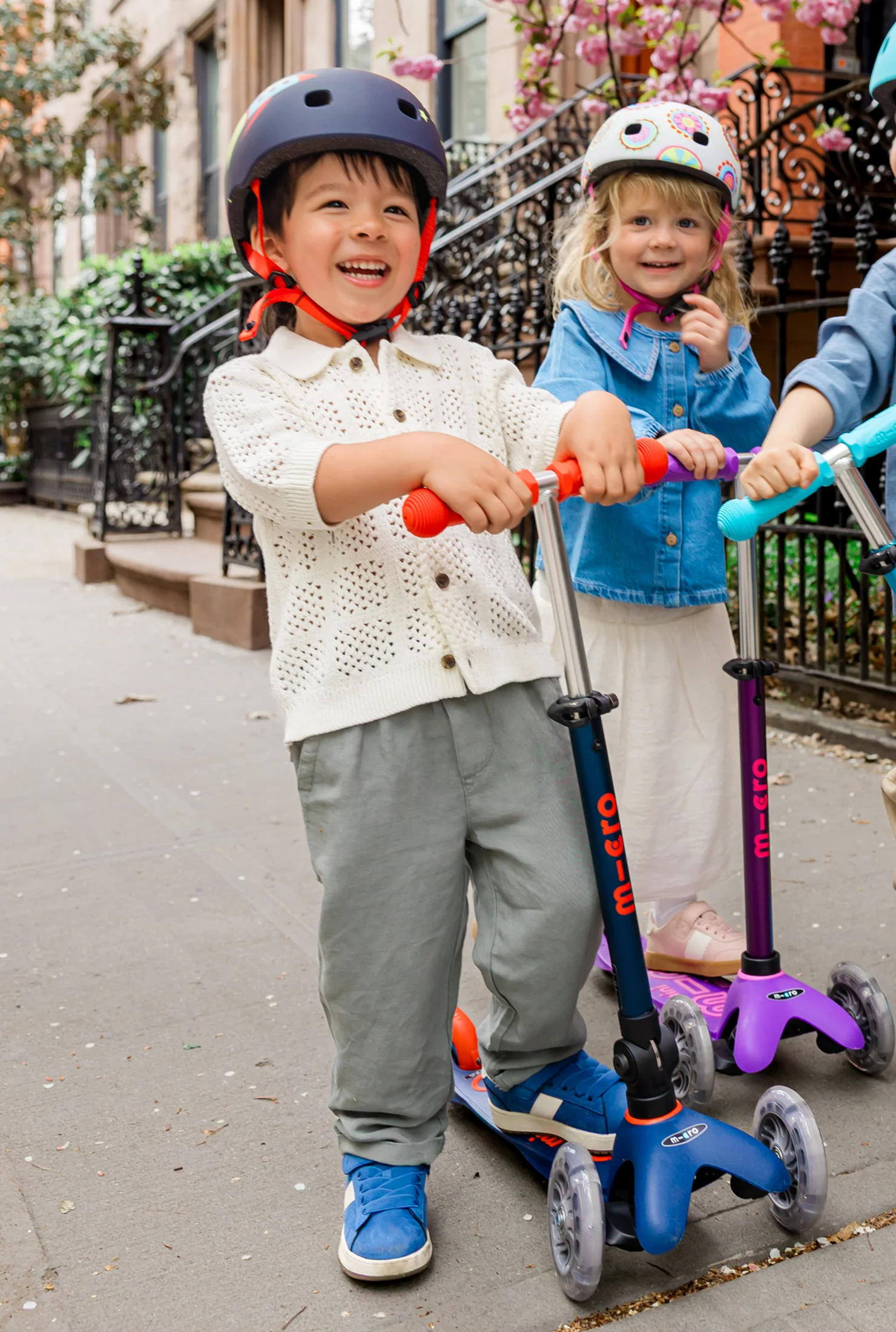 Micro Mini Foldable LED Scooter - Image 10