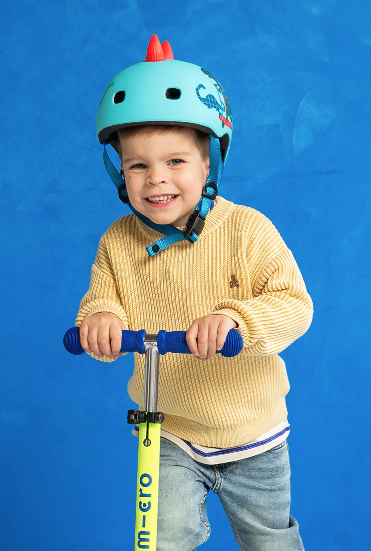 Micro Mini Foldable LED Scooter - Image 6